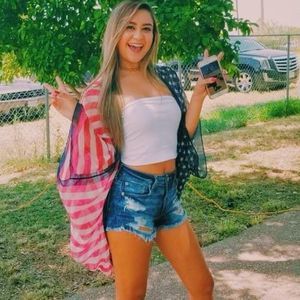 Meet your Posher, Lexi